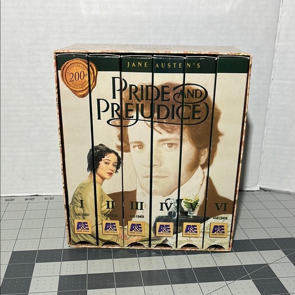 Pride and Prejudice VHS Box Set - Picture 1 of 11